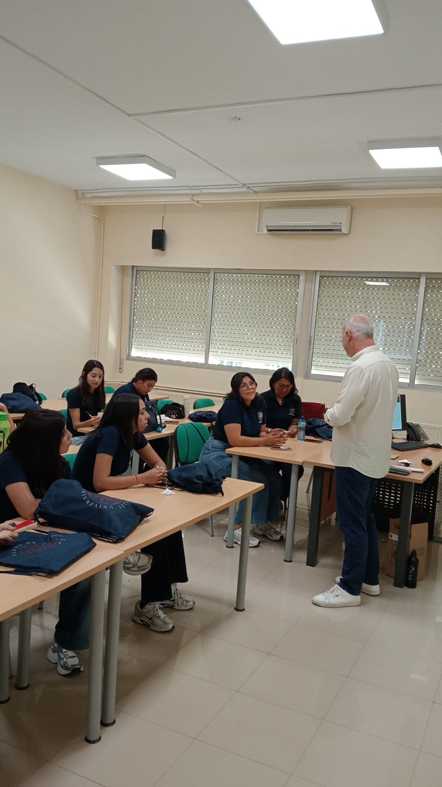Sesión académica con estudiantes ENUFC en la Universidad de Murcia